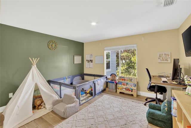 9402 OAK STREET, Riverview, FL 33578