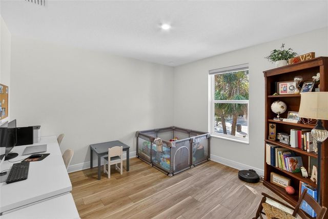 9402 OAK STREET, Riverview, FL 33578