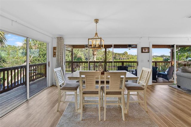 9402 OAK STREET, Riverview, FL 33578