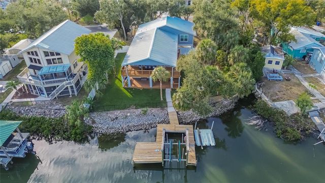 9402 OAK STREET, Riverview, FL 33578