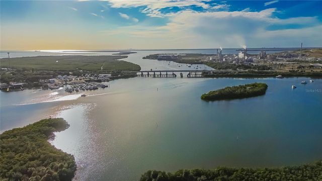 9402 OAK STREET, Riverview, FL 33578