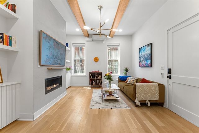 54 E Springfield St 1, Boston, MA 02118