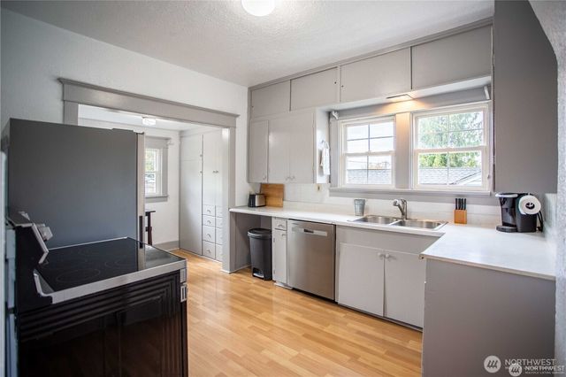 181 SE 9th Street, Chehalis, WA 98532