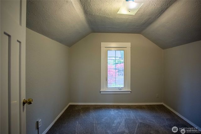 181 SE 9th Street, Chehalis, WA 98532