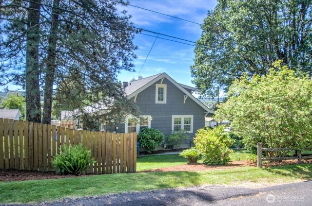 181 SE 9th Street, Chehalis, WA 98532