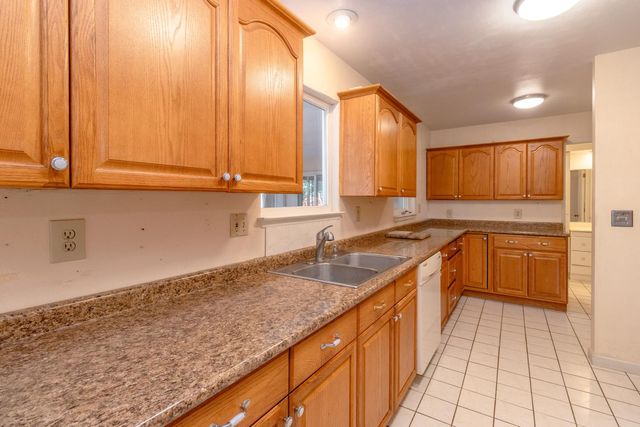 36580 Orange Grove Avenue, Madera, CA 93636