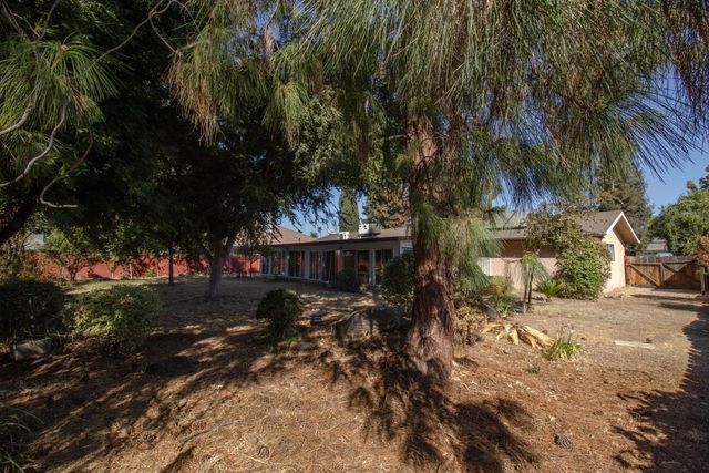 36580 Orange Grove Avenue, Madera, CA 93636