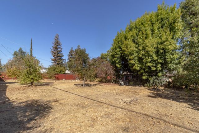 36580 Orange Grove Avenue, Madera, CA 93636