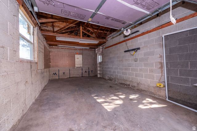 730 E OAK DR, South Ogden, UT 84403