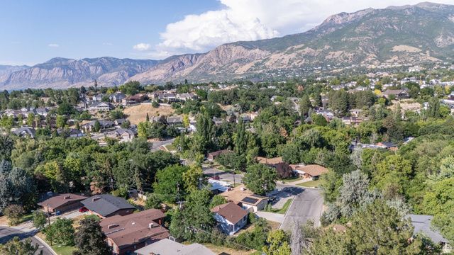 730 E OAK DR, South Ogden, UT 84403