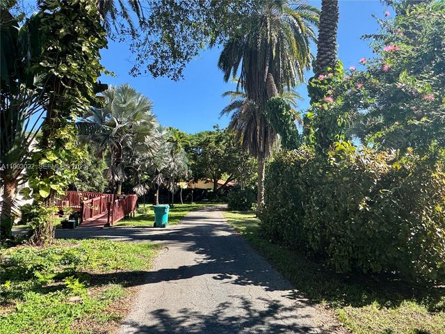 519 NE 118th Street, Biscayne Park, FL 33161