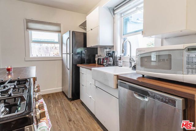 4307 Burns Avenue, Los Angeles, CA 90029