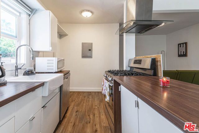 4307 Burns Avenue, Los Angeles, CA 90029