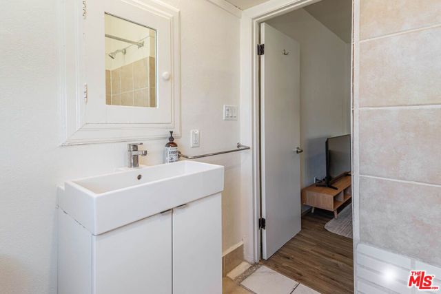 4307 Burns Avenue, Los Angeles, CA 90029