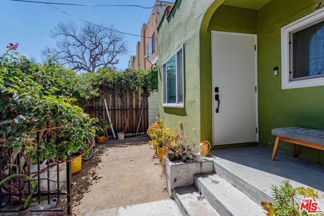 4307 Burns Avenue, Los Angeles, CA 90029