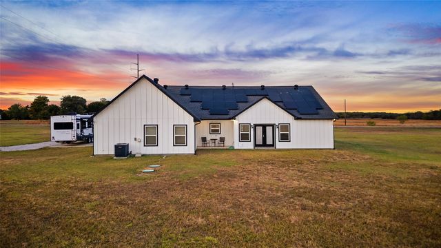 460 County Road 2184, Gainesville, TX 76240