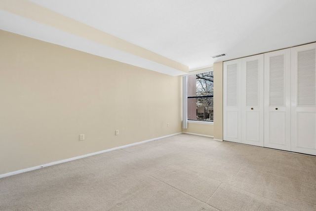 18 Shrewsbury Green Dr I, Shrewsbury, MA 01545