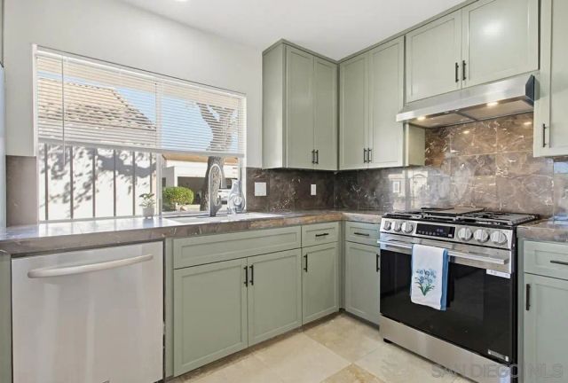 17440 Plaza Cerado 71, San Diego, CA 92128