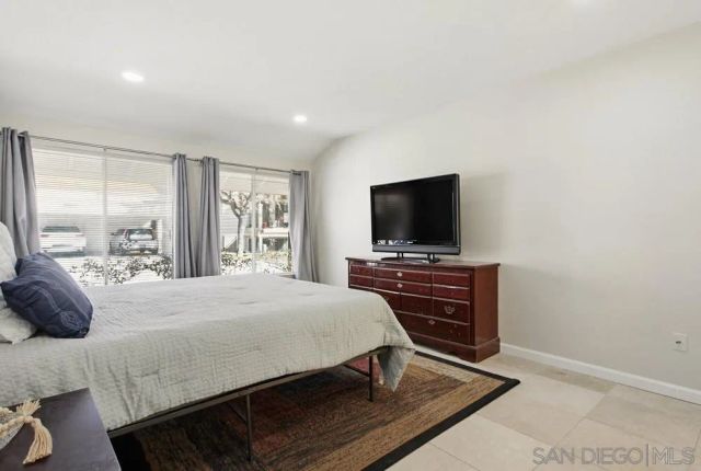 17440 Plaza Cerado 71, San Diego, CA 92128