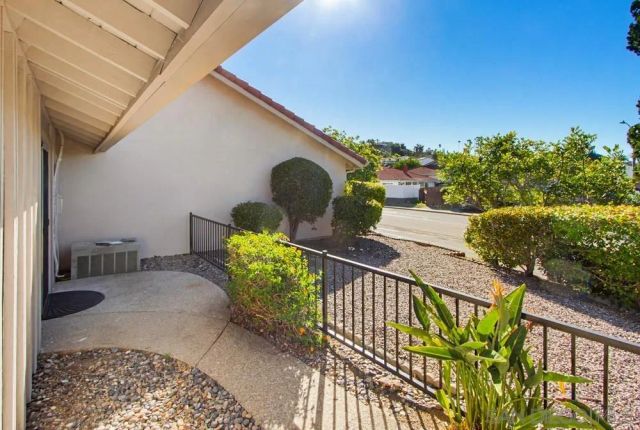 17440 Plaza Cerado 71, San Diego, CA 92128