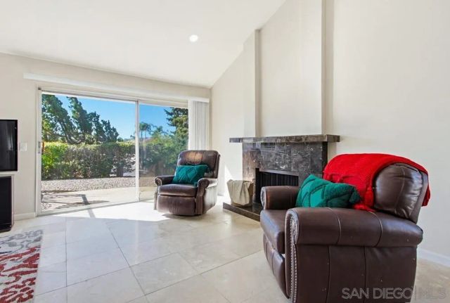 17440 Plaza Cerado 71, San Diego, CA 92128