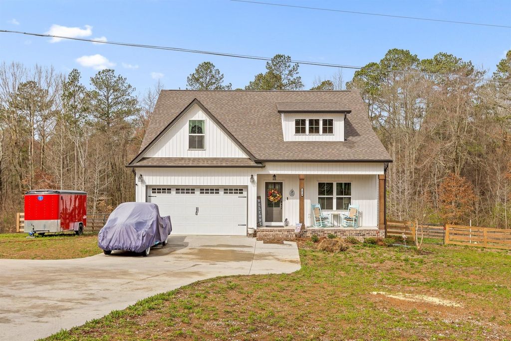 3914 Dogwood Valley Road, Tunnel Hill, GA 30755