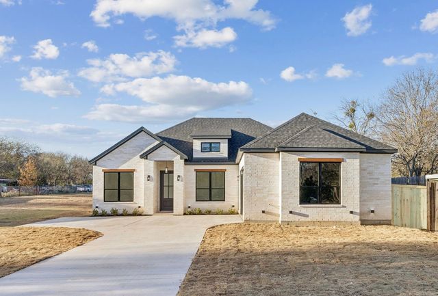 1235 Cedardale Road, Lancaster, TX 75134