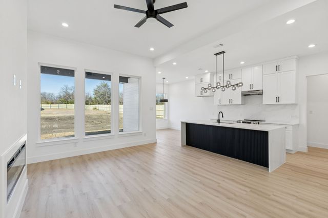 1235 Cedardale Road, Lancaster, TX 75134