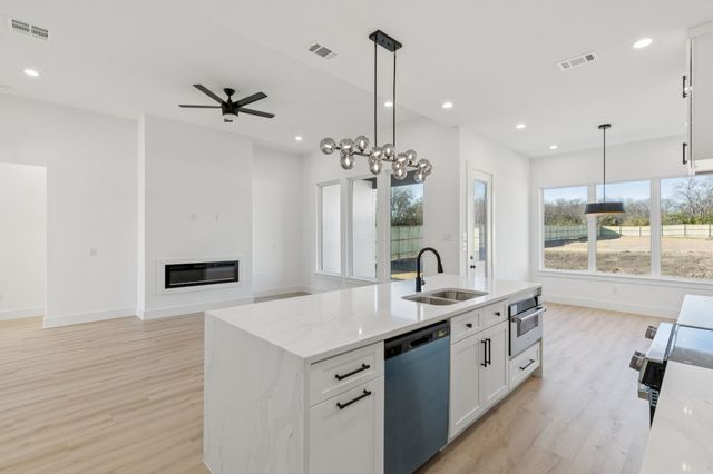 1235 Cedardale Road, Lancaster, TX 75134