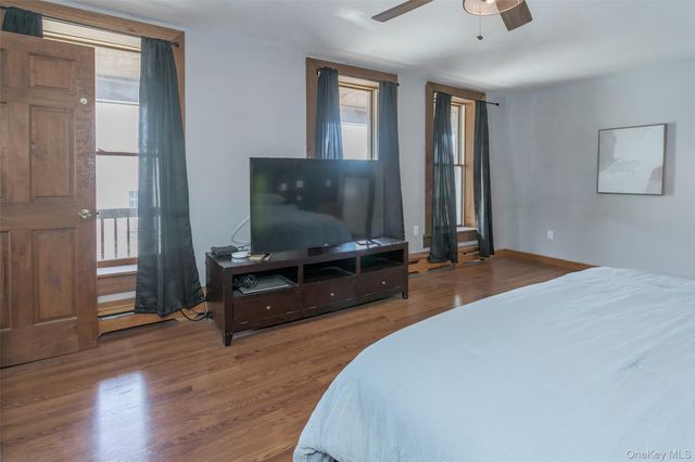 31 Main PH, Warwick, NY 10990
