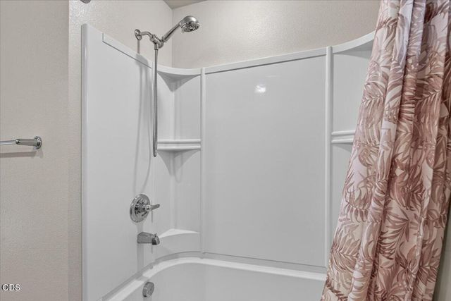616 Hemlock Avenue, Central Point, OR 97502