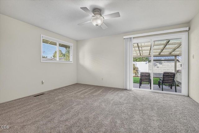 616 Hemlock Avenue, Central Point, OR 97502