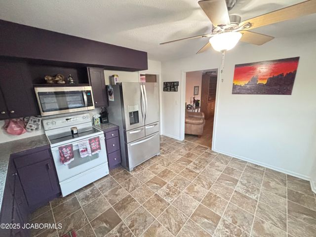 41 N LARAND DRIVE, Holts Summit, MO 65043