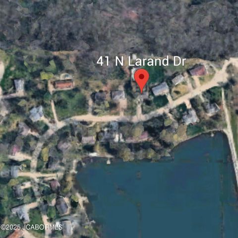 41 N LARAND DRIVE, Holts Summit, MO 65043