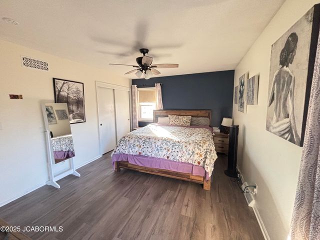 41 N LARAND DRIVE, Holts Summit, MO 65043