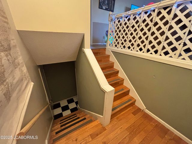 41 N LARAND DRIVE, Holts Summit, MO 65043