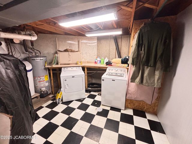 41 N LARAND DRIVE, Holts Summit, MO 65043