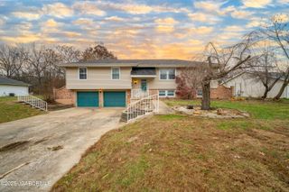 41 N LARAND DRIVE, Holts Summit, MO 65043