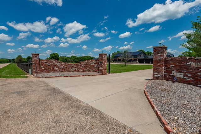 250 Aviation Avenue, Ozark, MO 65721