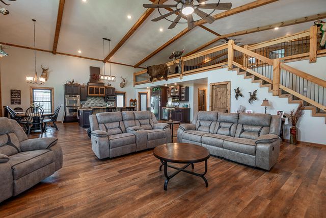 250 Aviation Avenue, Ozark, MO 65721