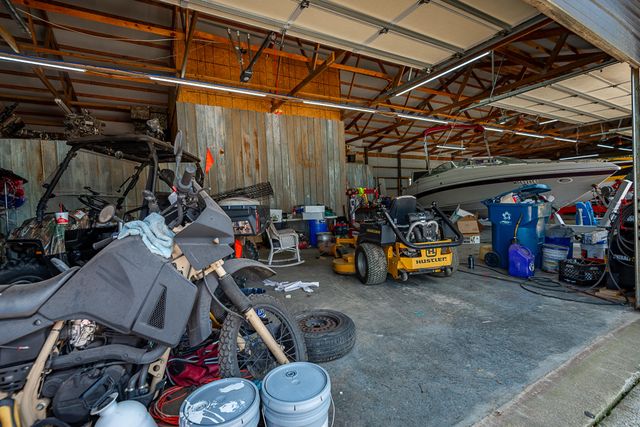 250 Aviation Avenue, Ozark, MO 65721