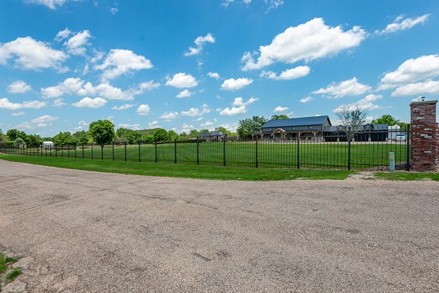 250 Aviation Avenue, Ozark, MO 65721