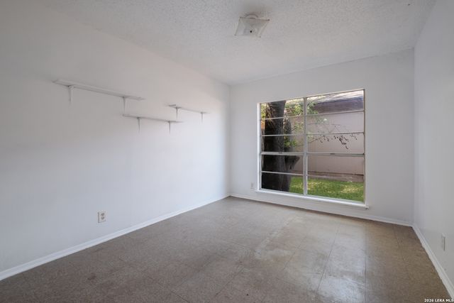 1326 Bayou Dr S, San Antonio, TX 78245