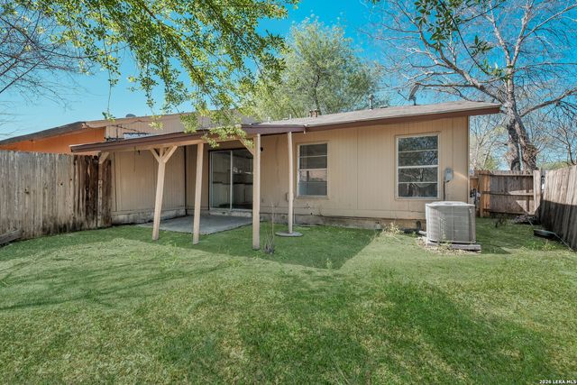 1326 Bayou Dr S, San Antonio, TX 78245