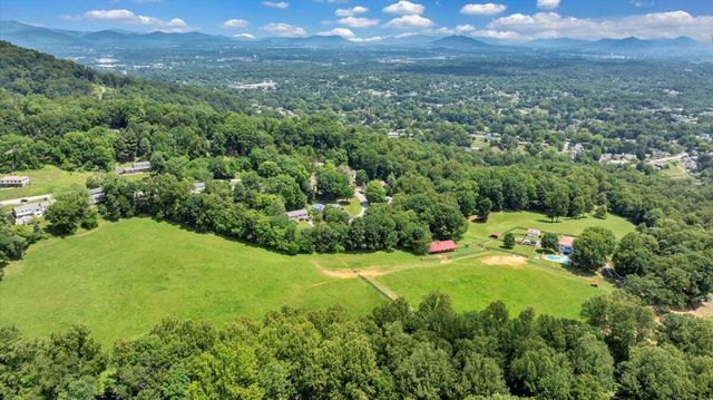 5880 Sugar Loaf Mountain RD, Roanoke, VA 24018
