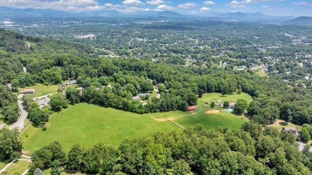 5880 Sugar Loaf Mountain RD, Roanoke, VA 24018
