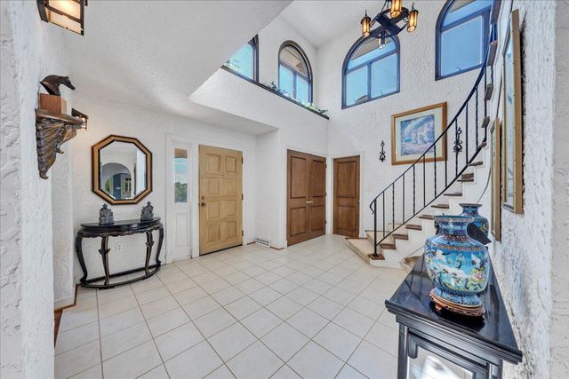 5880 Sugar Loaf Mountain RD, Roanoke, VA 24018