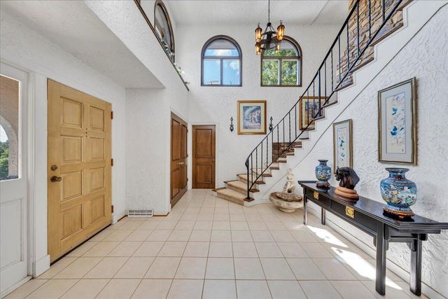 5880 Sugar Loaf Mountain RD, Roanoke, VA 24018