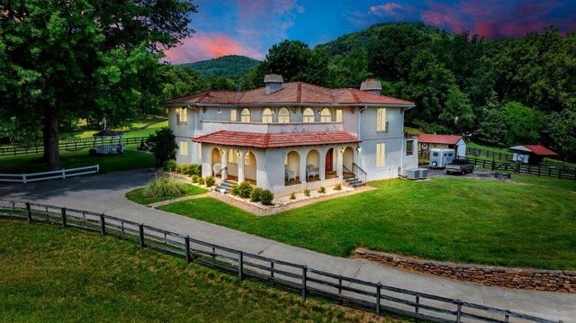 5880 Sugar Loaf Mountain RD, Roanoke, VA 24018