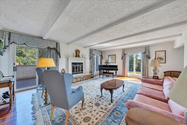 5880 Sugar Loaf Mountain RD, Roanoke, VA 24018